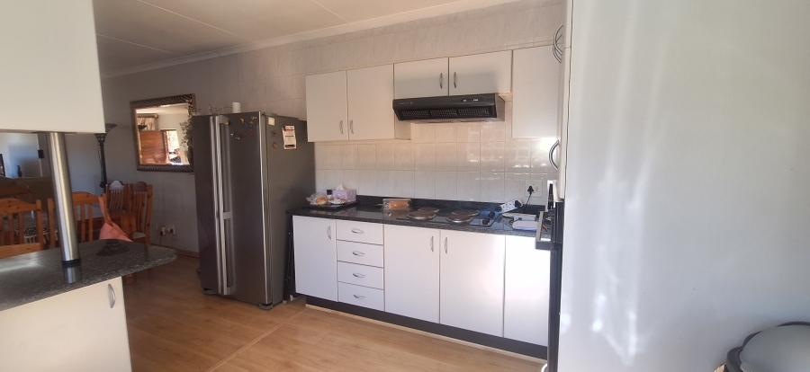 3 Bedroom Property for Sale in Noordheuwel Gauteng