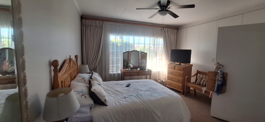 3 Bedroom Property for Sale in Noordheuwel Gauteng