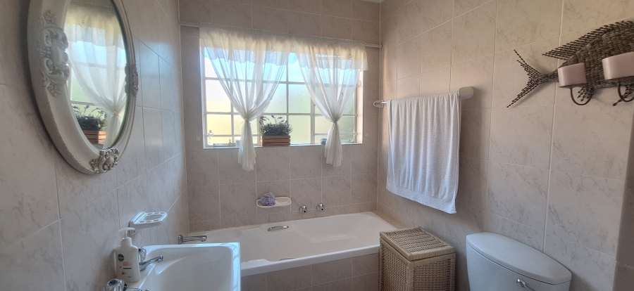 3 Bedroom Property for Sale in Noordheuwel Gauteng