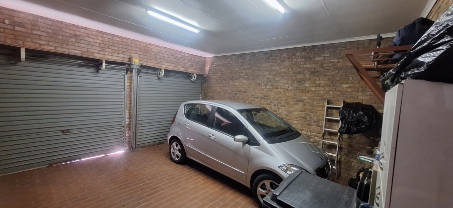 3 Bedroom Property for Sale in Noordheuwel Gauteng