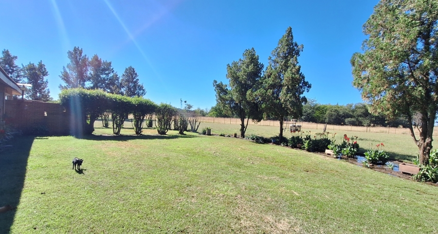 5 Bedroom Property for Sale in Mullerstuine Gauteng