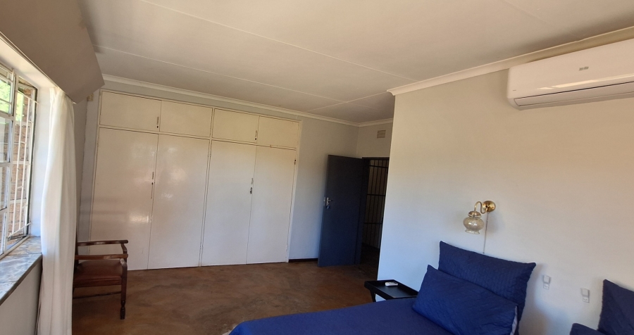 5 Bedroom Property for Sale in Mullerstuine Gauteng