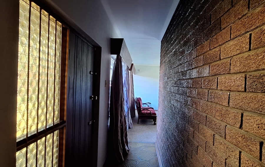 5 Bedroom Property for Sale in Mullerstuine Gauteng