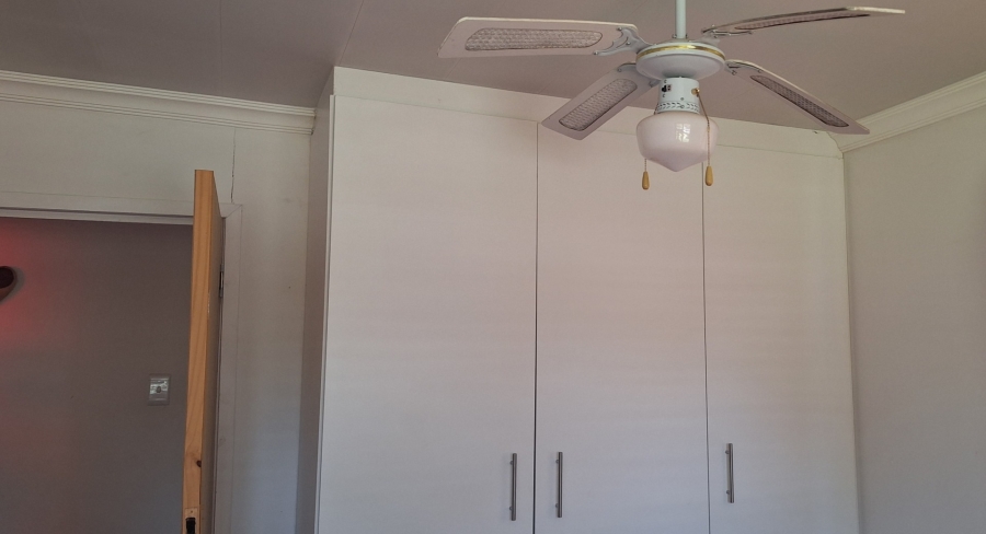 5 Bedroom Property for Sale in Mullerstuine Gauteng