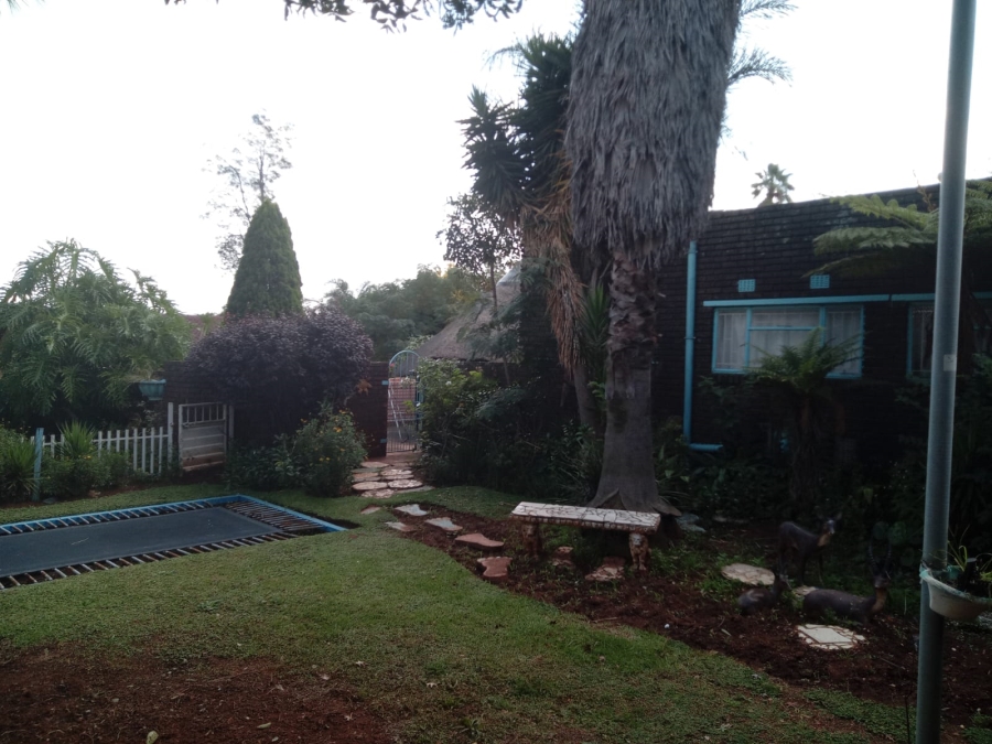 5 Bedroom Property for Sale in Birch Acres Gauteng