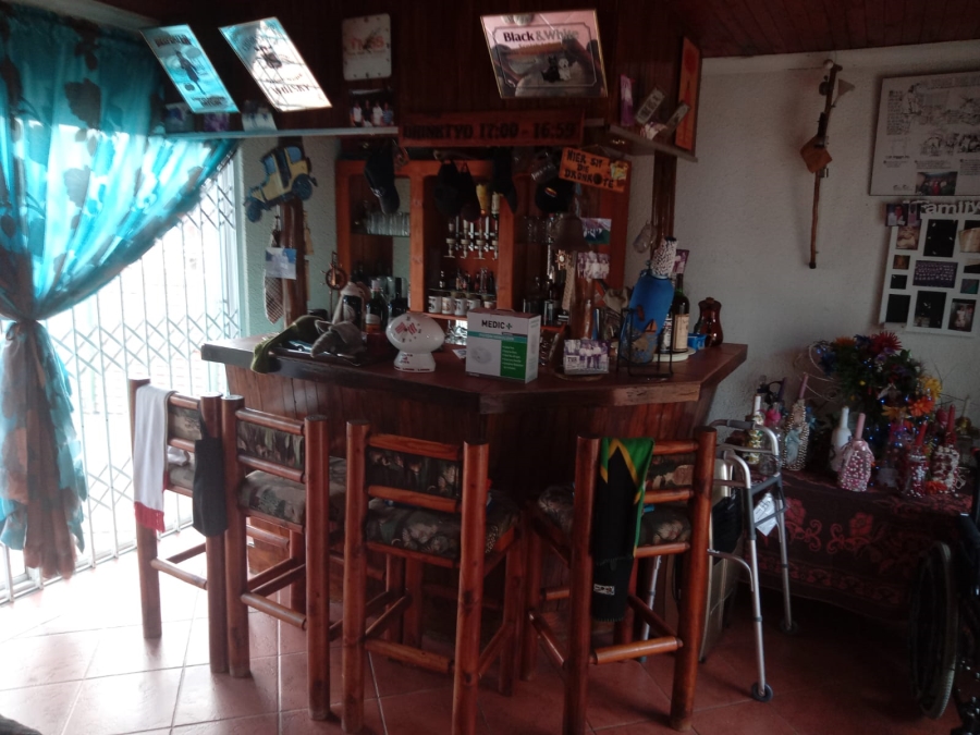 5 Bedroom Property for Sale in Birch Acres Gauteng