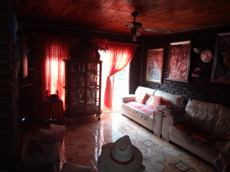 5 Bedroom Property for Sale in Birch Acres Gauteng