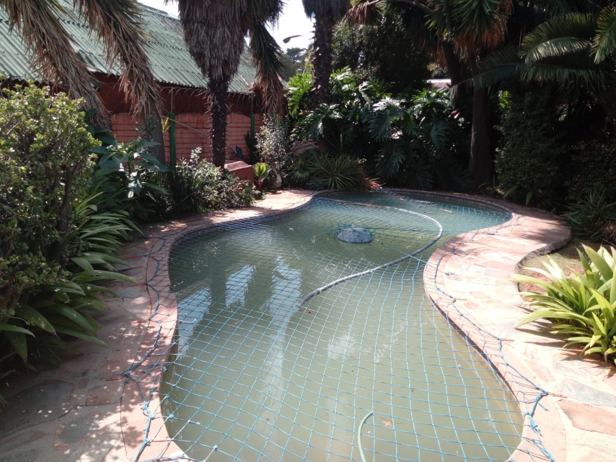 5 Bedroom Property for Sale in Birch Acres Gauteng