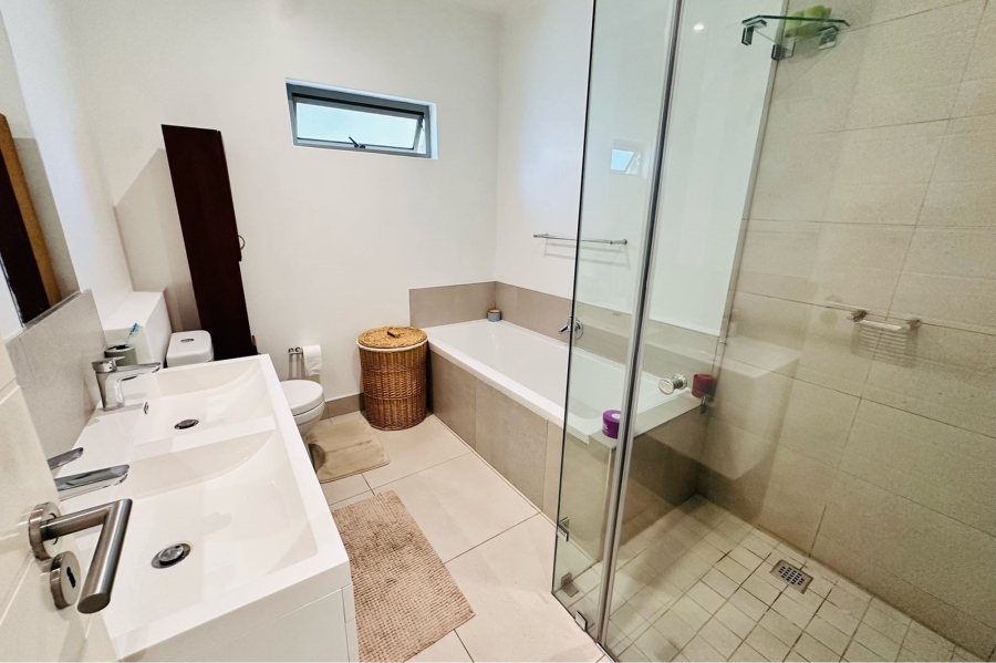 3 Bedroom Property for Sale in Bryanston Gauteng
