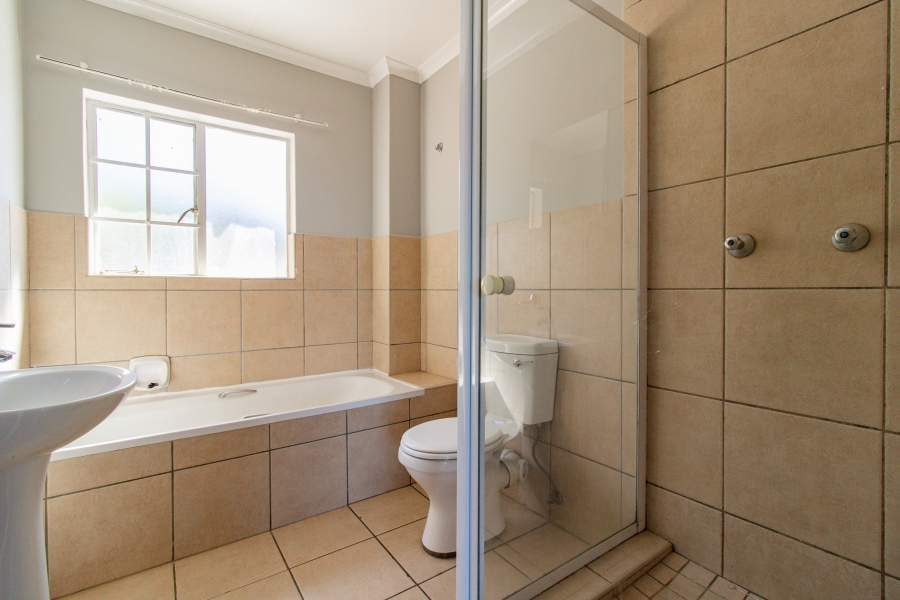 1 Bedroom Property for Sale in Forest Hill Gauteng