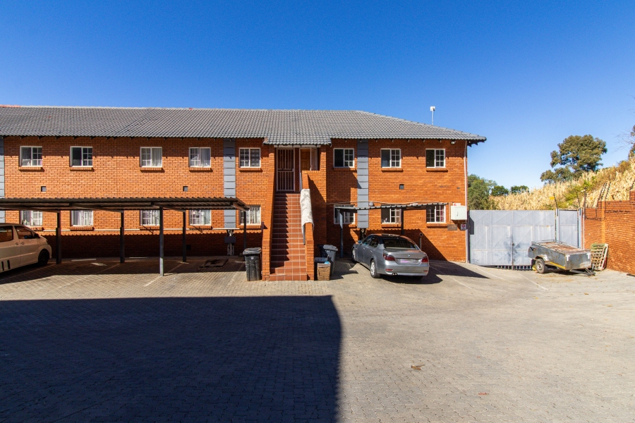 1 Bedroom Property for Sale in Forest Hill Gauteng
