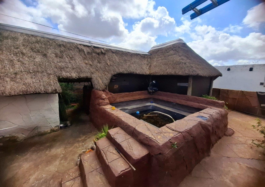 5 Bedroom Property for Sale in Krugersdorp West Gauteng