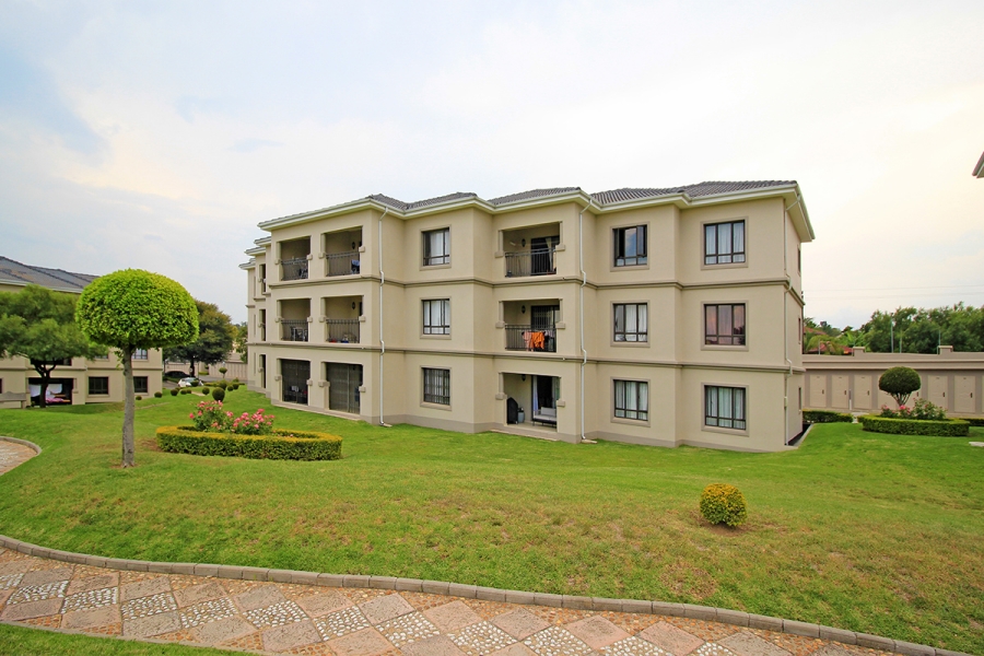 2 Bedroom Property for Sale in Carlswald Gauteng