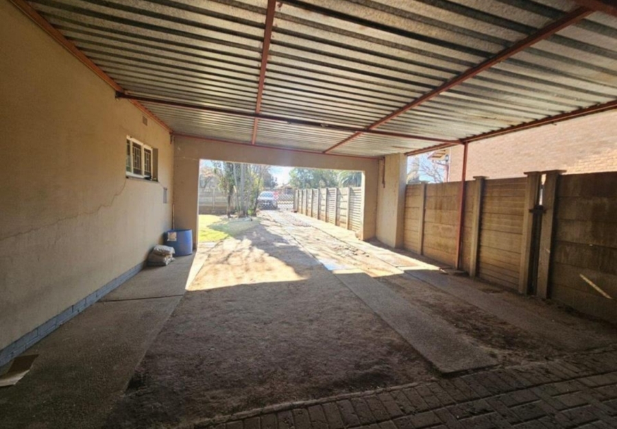 3 Bedroom Property for Sale in Vanderbijlpark SW 5 Gauteng