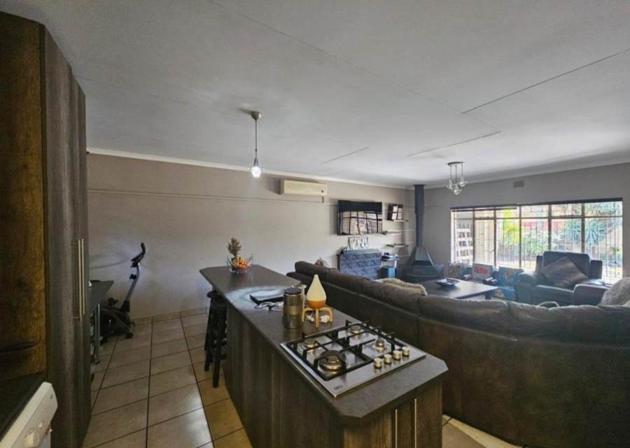 3 Bedroom Property for Sale in Vanderbijlpark SW 5 Gauteng