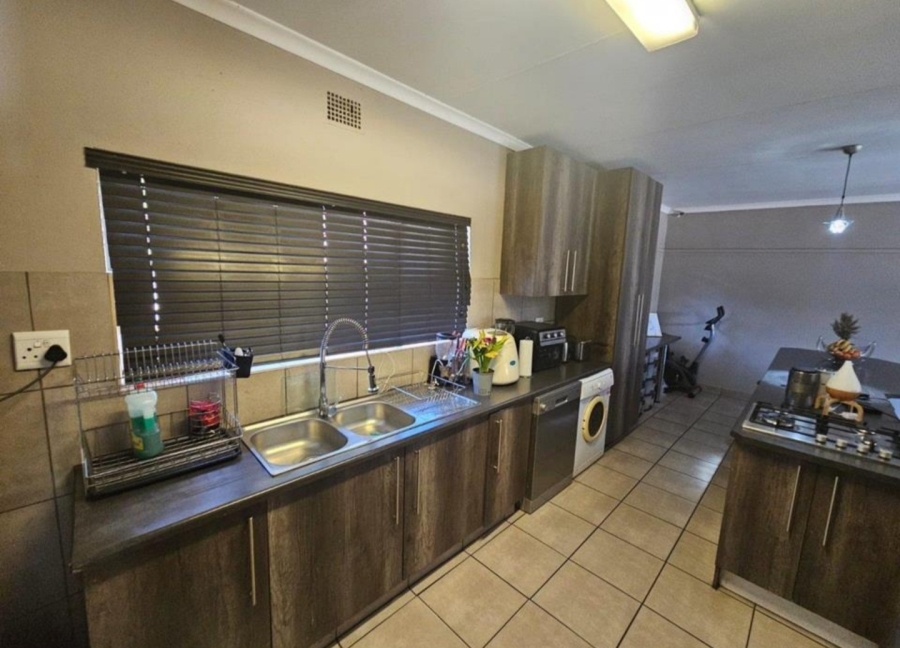 3 Bedroom Property for Sale in Vanderbijlpark SW 5 Gauteng