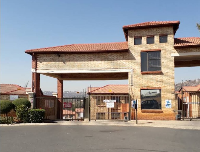 To Let 2 Bedroom Property for Rent in Weltevreden Park Gauteng