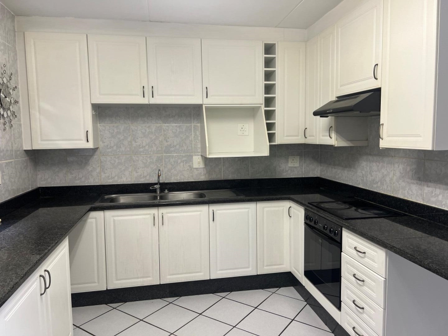 4 Bedroom Property for Sale in Woodmead Gauteng