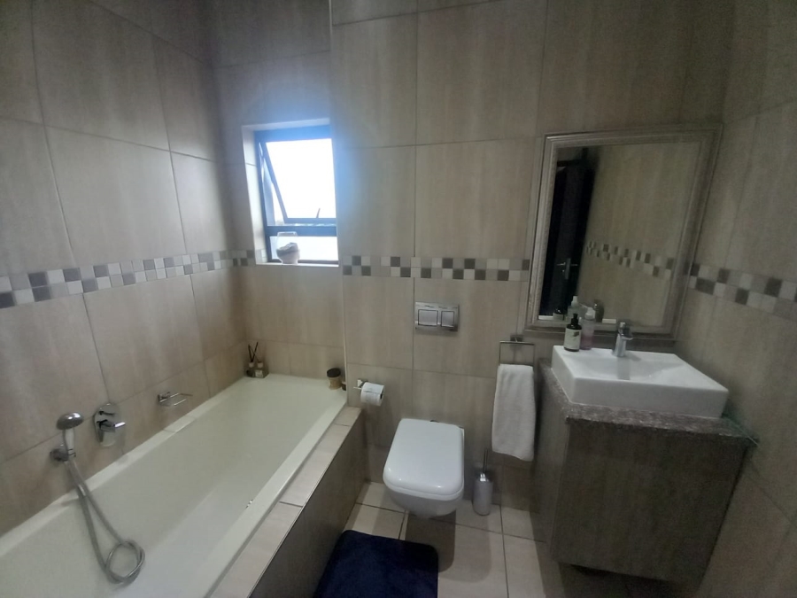 To Let 2 Bedroom Property for Rent in Pomona Gauteng