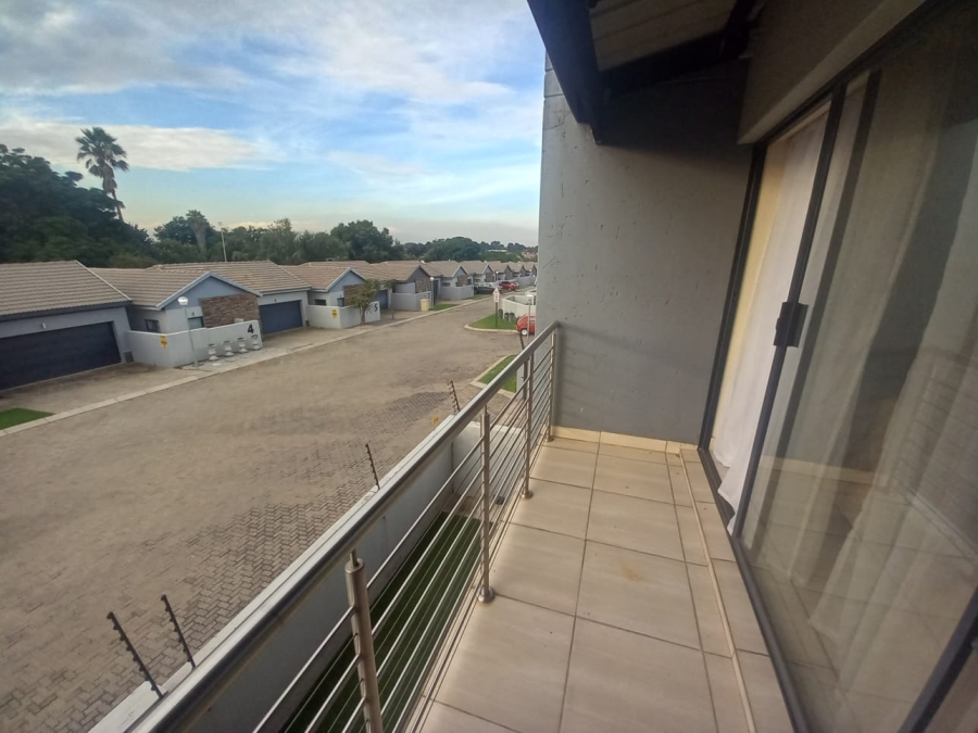 To Let 2 Bedroom Property for Rent in Pomona Gauteng