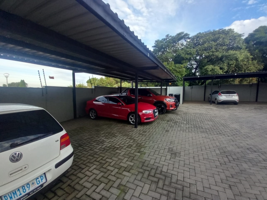 To Let 2 Bedroom Property for Rent in Pomona Gauteng