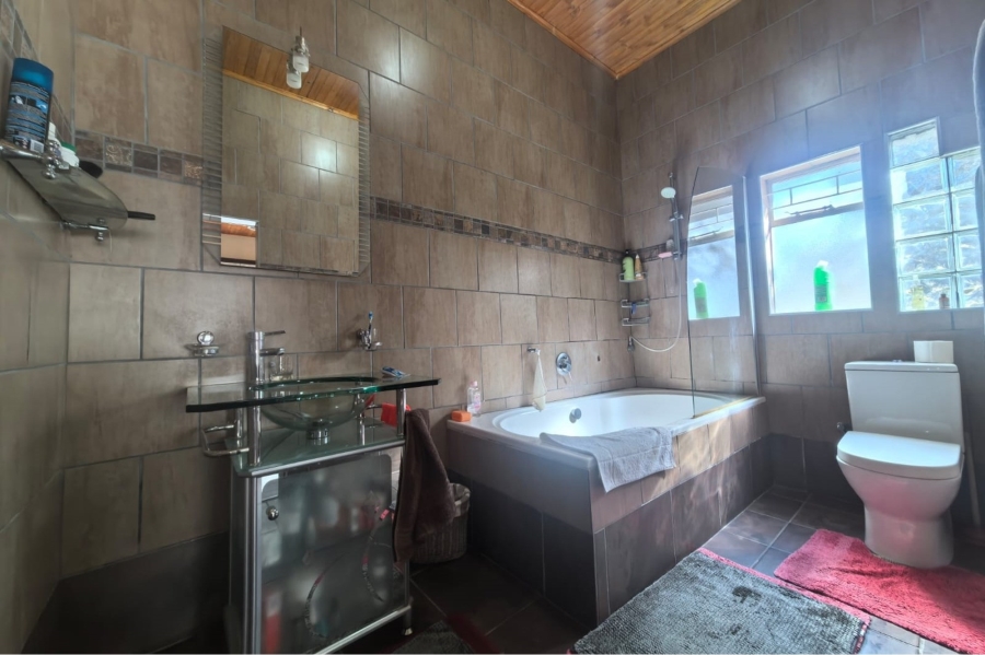 3 Bedroom Property for Sale in Walker Fruit Farms Gauteng
