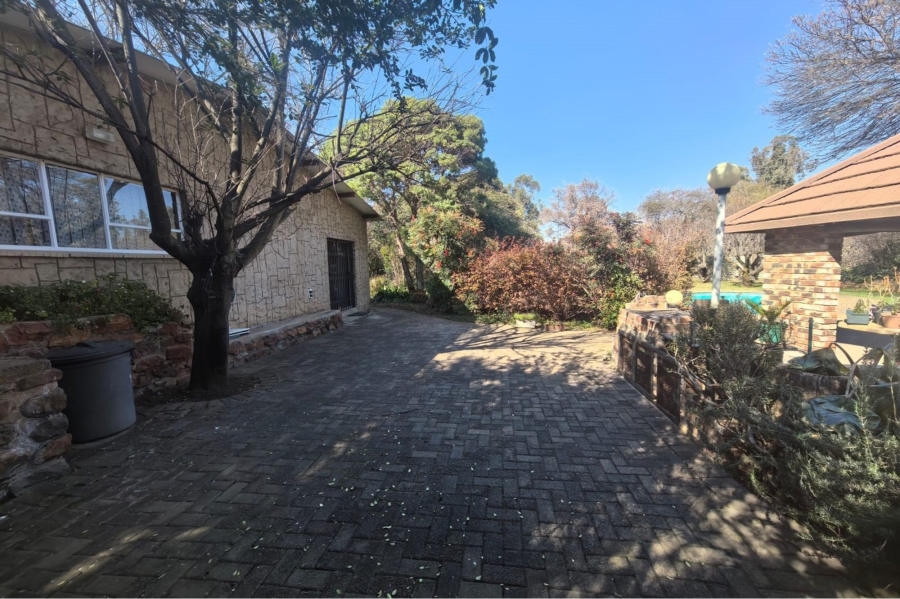 3 Bedroom Property for Sale in Walker Fruit Farms Gauteng