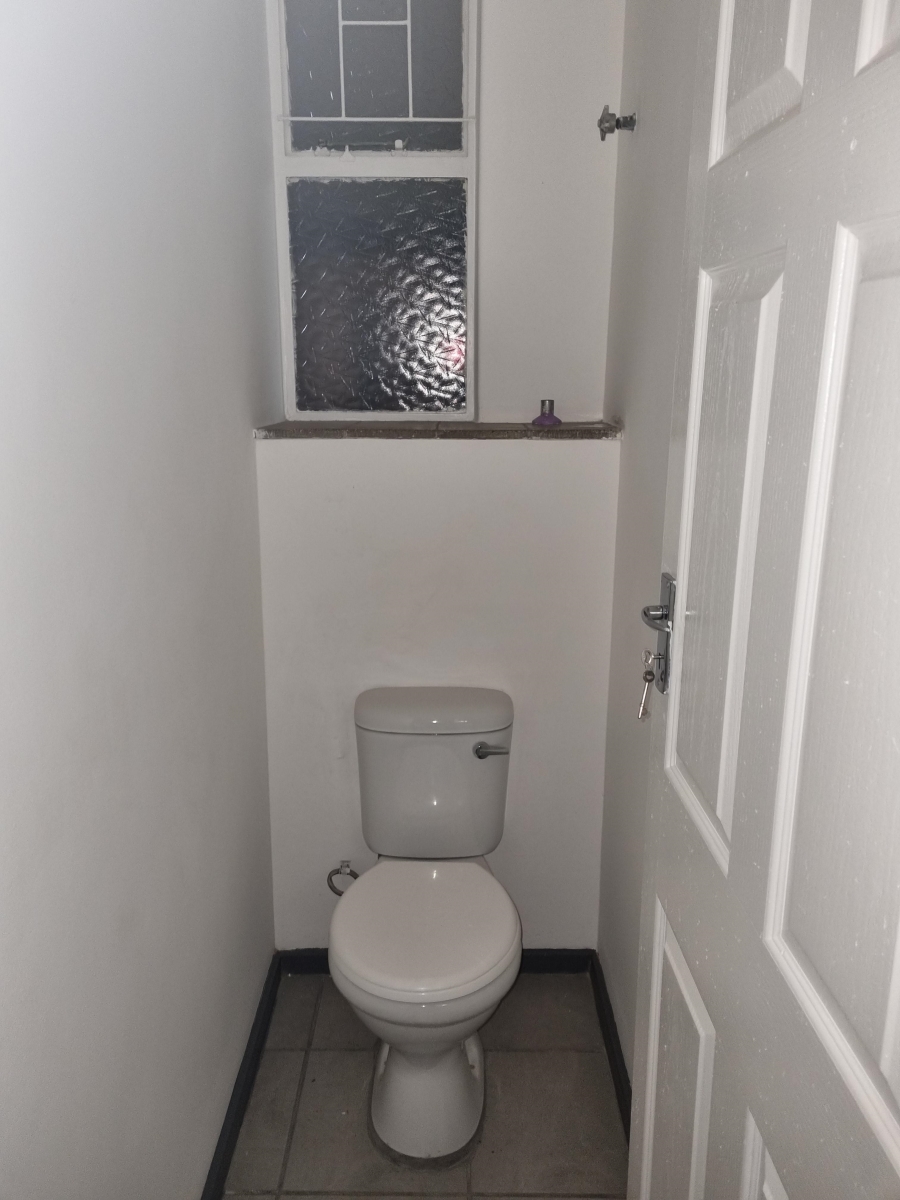 To Let 1 Bedroom Property for Rent in Elardus Park Gauteng