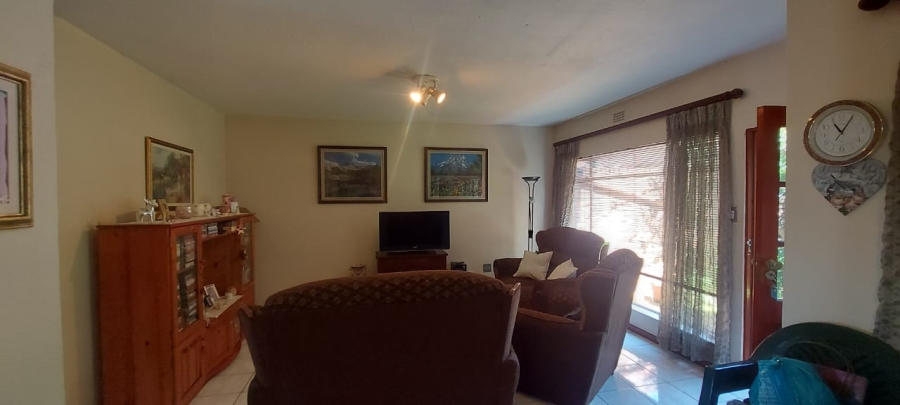 2 Bedroom Property for Sale in Birchleigh Gauteng