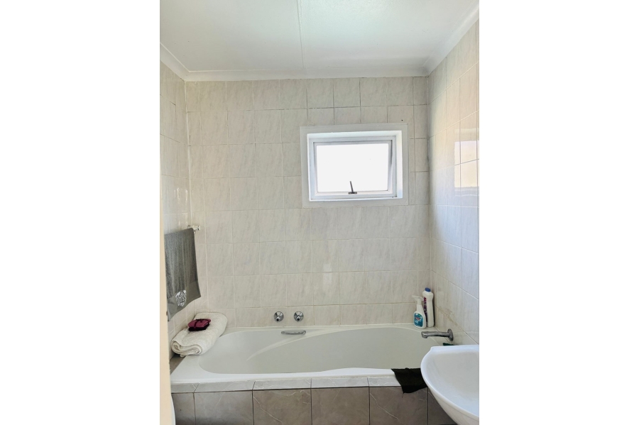 2 Bedroom Property for Sale in Bromhof Gauteng