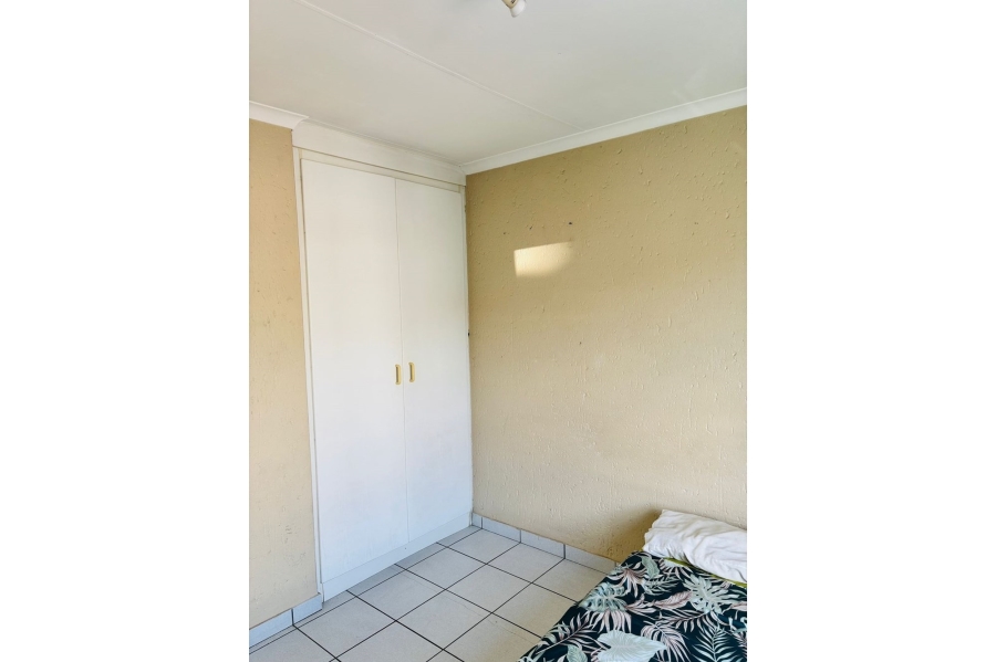 2 Bedroom Property for Sale in Bromhof Gauteng