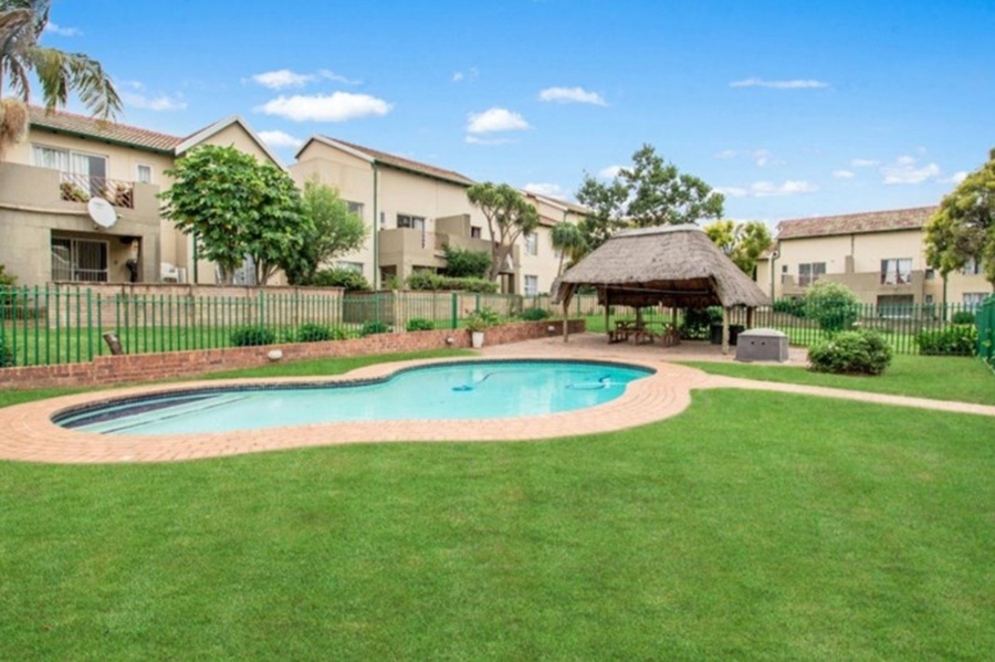 2 Bedroom Property for Sale in Bromhof Gauteng