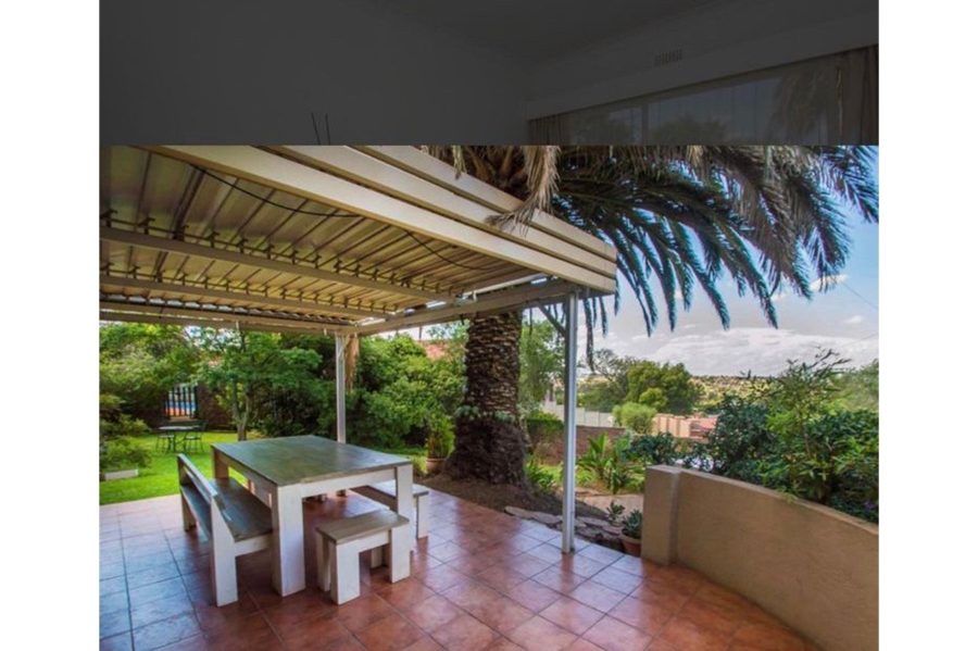 To Let 3 Bedroom Property for Rent in Wilro Park Gauteng