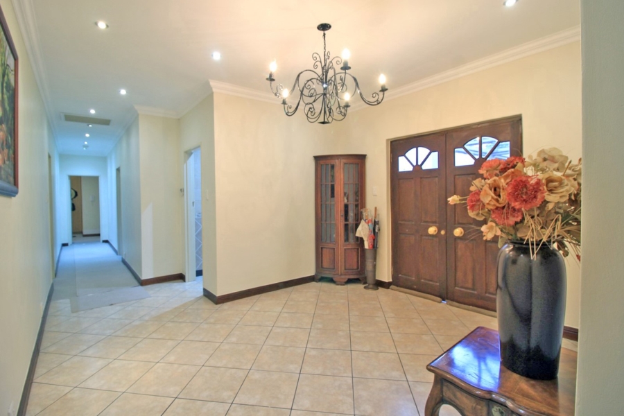 5 Bedroom Property for Sale in Bryanston Gauteng