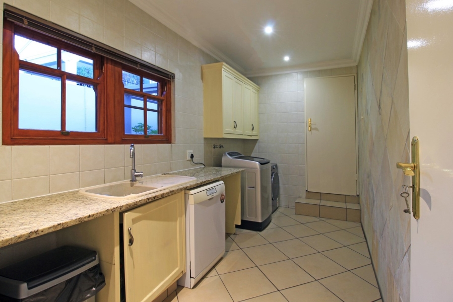 5 Bedroom Property for Sale in Bryanston Gauteng