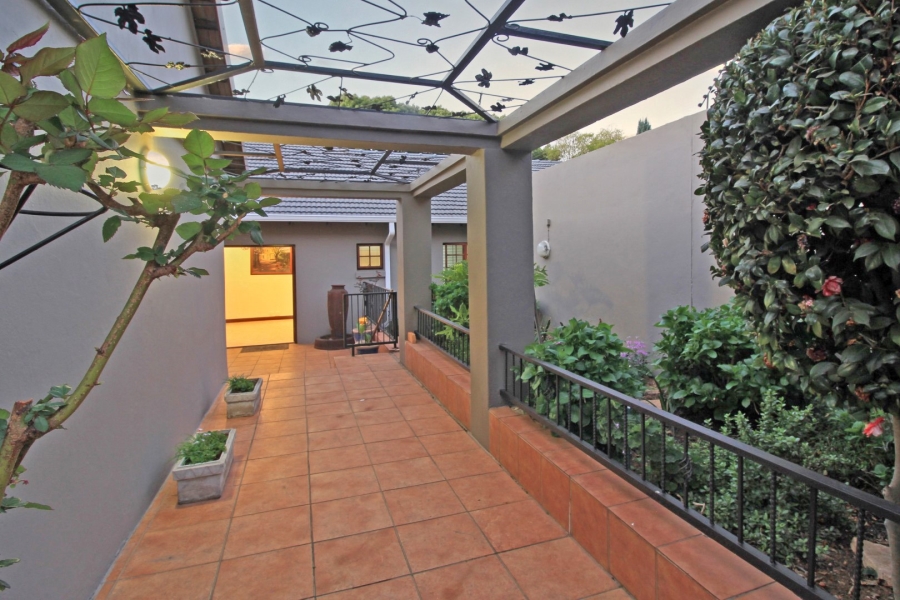 5 Bedroom Property for Sale in Bryanston Gauteng