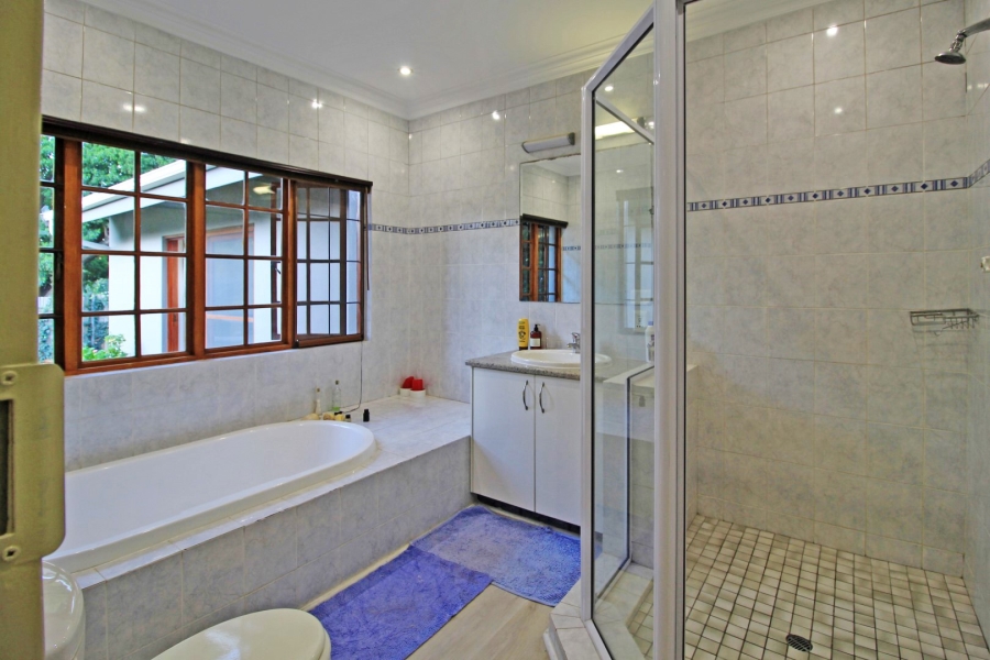 5 Bedroom Property for Sale in Bryanston Gauteng