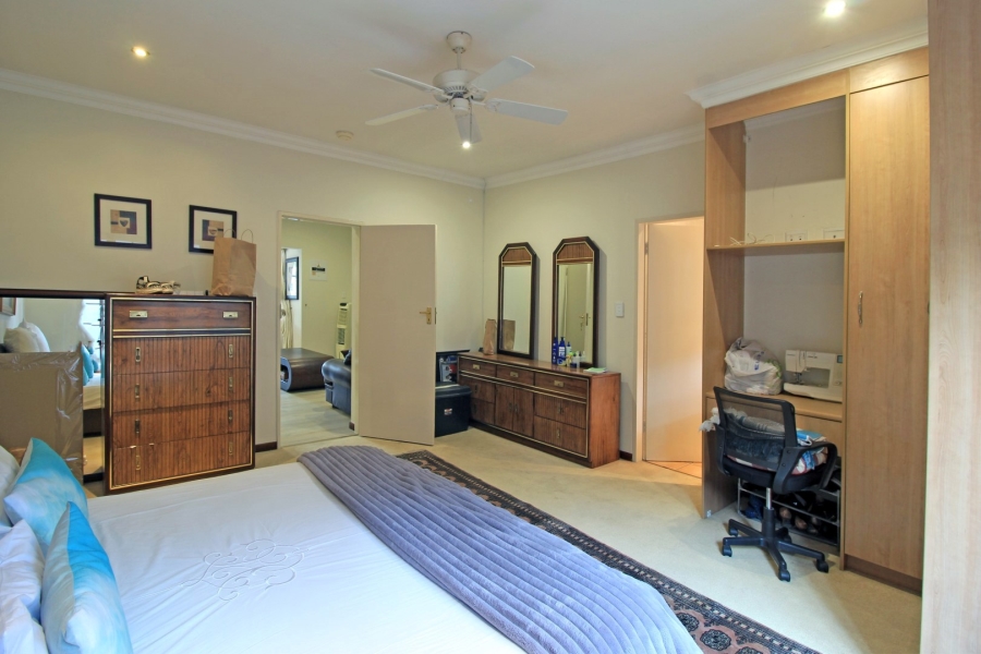 5 Bedroom Property for Sale in Bryanston Gauteng