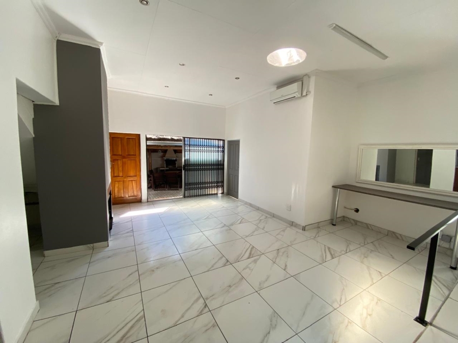 To Let commercial Property for Rent in Erasmuskloof Gauteng