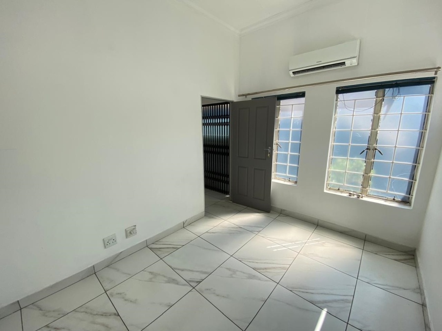 To Let commercial Property for Rent in Erasmuskloof Gauteng