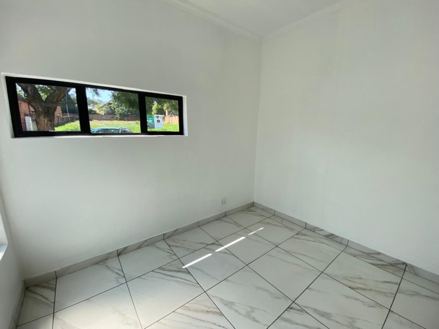 To Let commercial Property for Rent in Erasmuskloof Gauteng