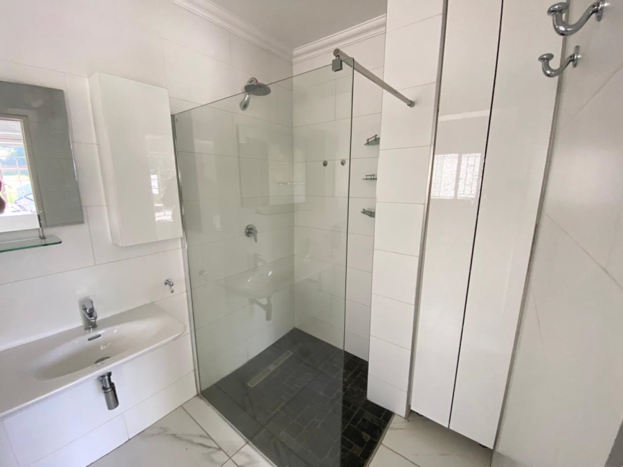 To Let commercial Property for Rent in Erasmuskloof Gauteng