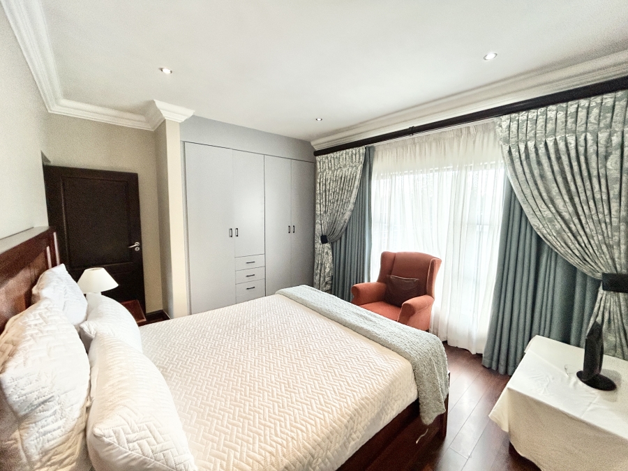 6 Bedroom Property for Sale in Midstream Estate Gauteng