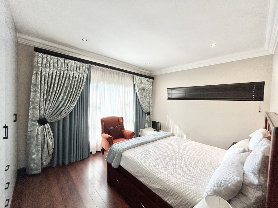 6 Bedroom Property for Sale in Midstream Estate Gauteng