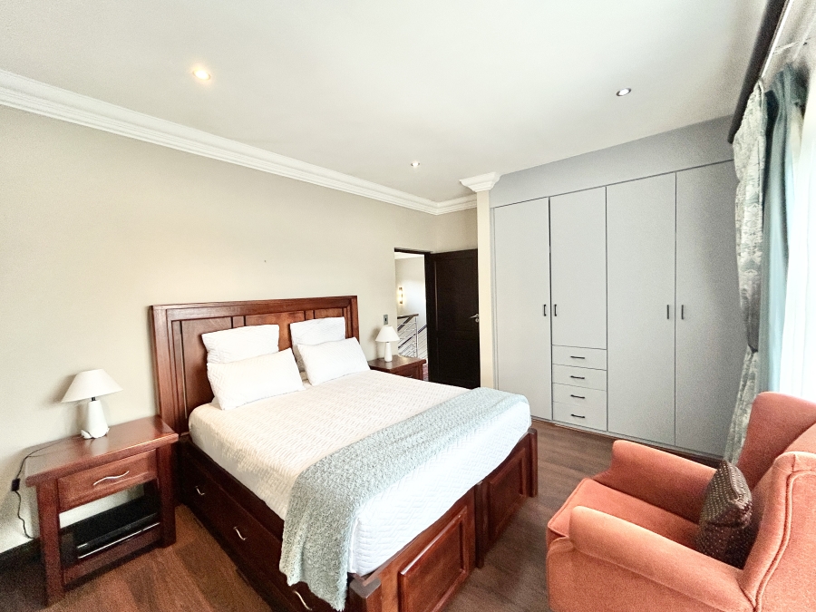 6 Bedroom Property for Sale in Midstream Estate Gauteng