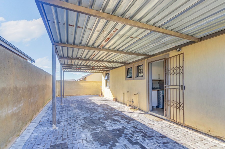 To Let 3 Bedroom Property for Rent in Inadan Gauteng