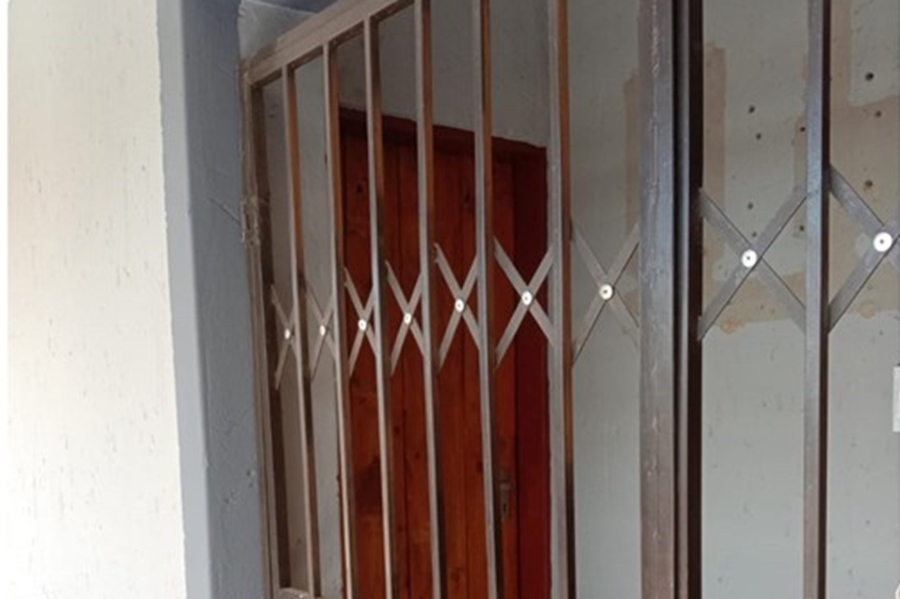 8 Bedroom Property for Sale in Tshepisong Gauteng