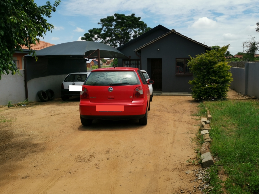 2 Bedroom Property for Sale in Mabopane Unit S Gauteng