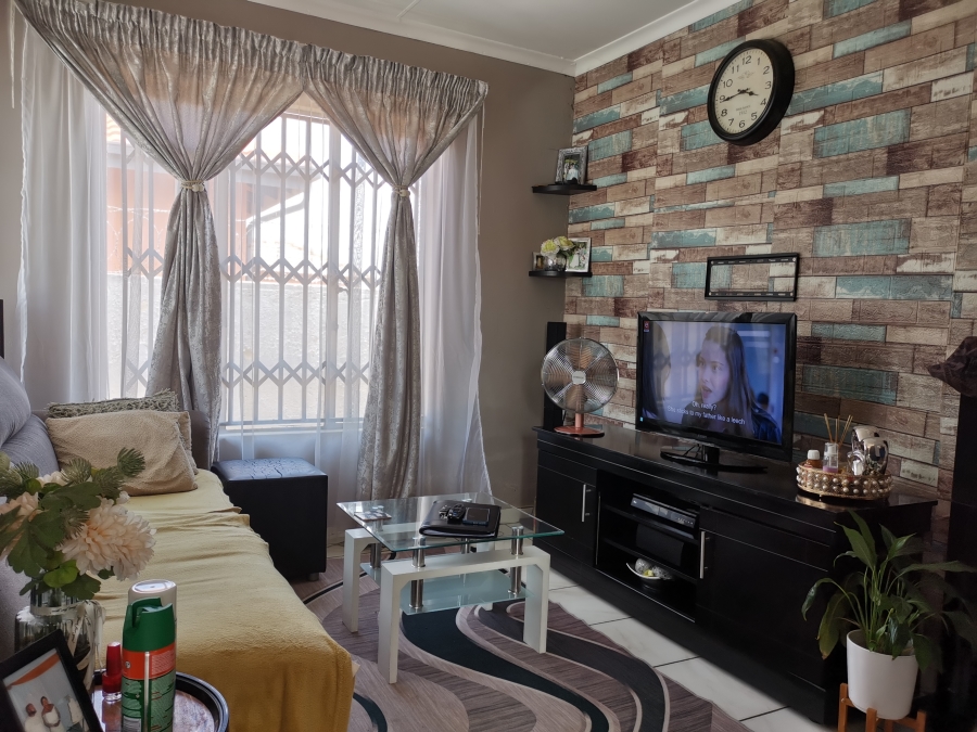 2 Bedroom Property for Sale in Mabopane Unit S Gauteng