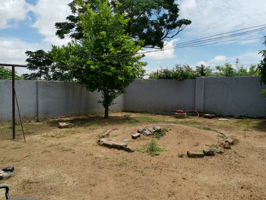 2 Bedroom Property for Sale in Mabopane Unit S Gauteng